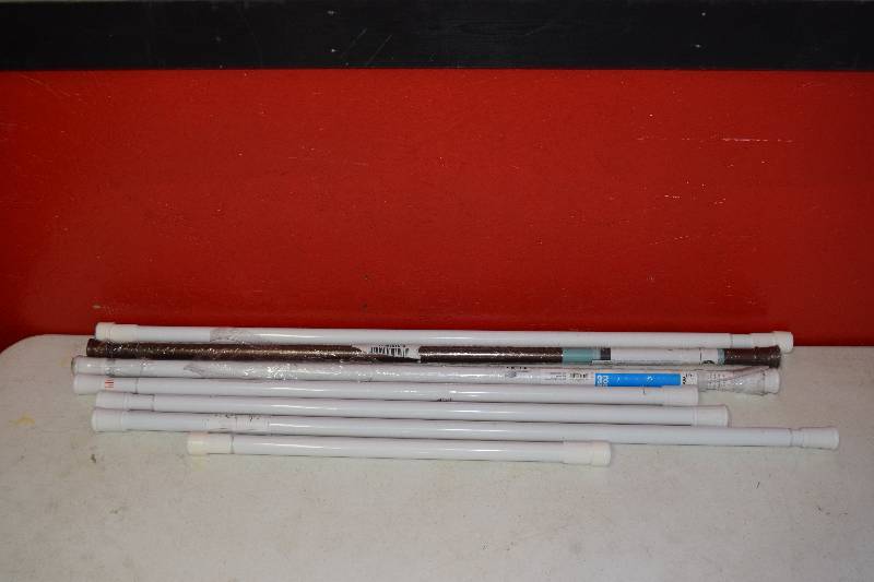 lot 282 image: 7 Tension Rods