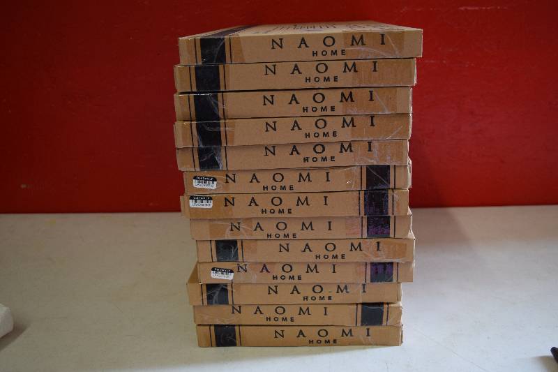 lot 285 image: 13 Naomi Home Pasta Drying Racks