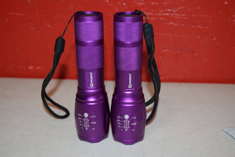 lot 314 image: 2 Qbeam Flashlights