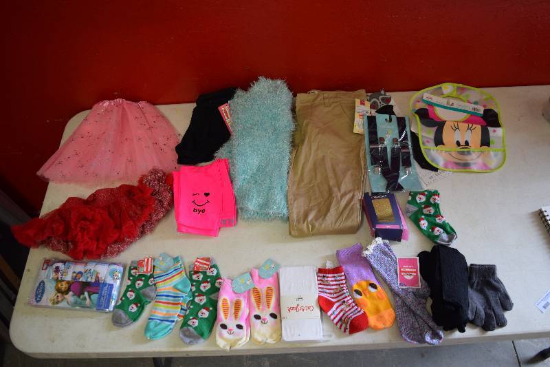 lot 316 image: Kids Clothing