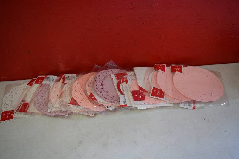 lot 324 image: 37 Packages Paper Doilies