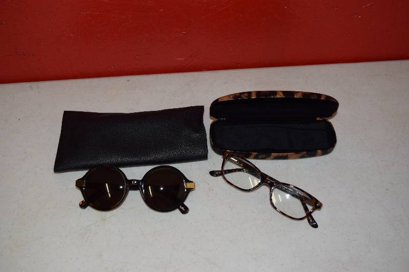 lot 325 image: Sunglasses and Readers