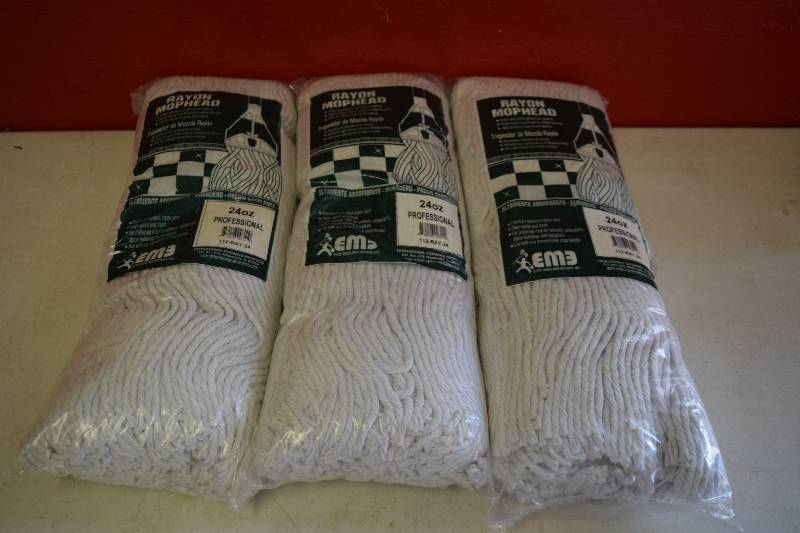 lot 326 image: 3 Rayon Mopheads