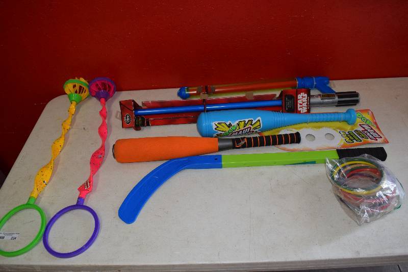 lot 334 image: Toys