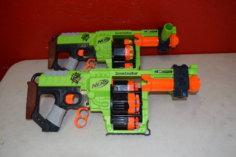 lot 337 image: Pair Nerf Zombie Strike Dominator Guns