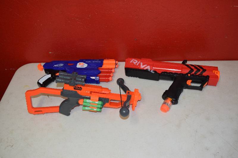 lot 340 image: Nerf Guns