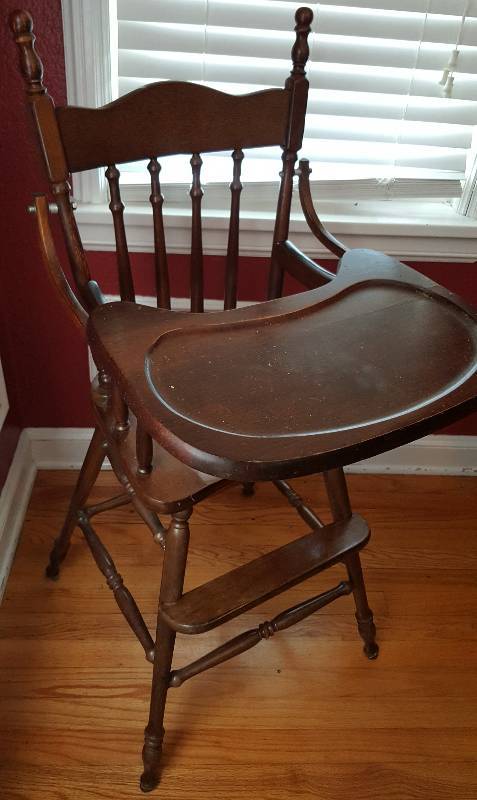 lot 6626 image: Its been through many generations of kids in the family and now were going to sell this real antique wood high chair