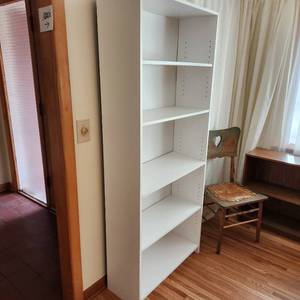 lot 1003 image: White shelf with 4 adjustable shelves 72 x 30 x 12