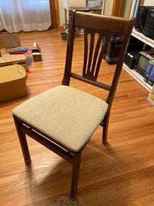 lot 1070 image: Upholstered folding chair