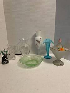 lot 1076 image: Vintage cowboy glass, painted candy dish, green glass bowl, and miscellaneous vases