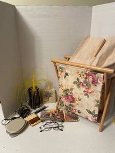 lot 1148 image: Fabric and wood knitting basket, artist brush holder, fiber optic light, coasters, and more