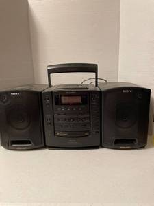 lot 1154 image: Sony CFD-616 CD radio cassette recorder