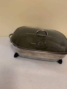 lot 1209 image: GE electric skillet