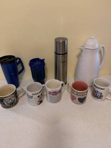 lot 1218 image: Starbucks thermos, carafe, travel mugs and coffee cups