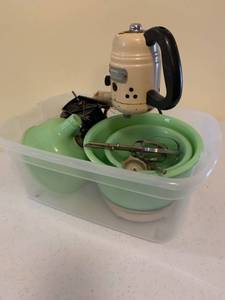 lot 1220 image: Vintage Powermaster mixer