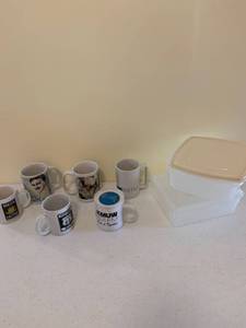 lot 1225 image: Storage containers and coffee mugs