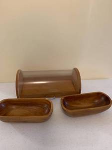 lot 1306 image: Bread box and wooden bowls