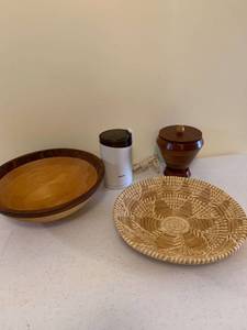 lot 1308 image: Coffee grinder, wooden bowl and more