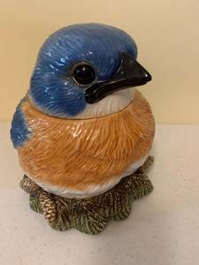 lot 1314 image: Bluebird cookie jar