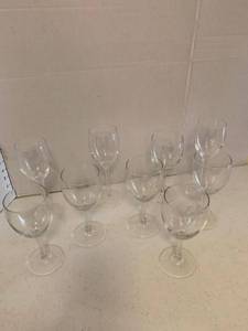 lot 1355 image: Wine glasses