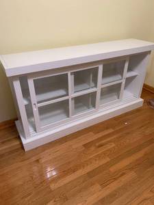 lot 1364 image: White Buffet with glass doors 64x16x33