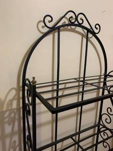 lot 1406 image: 72x24x12 bakers rack