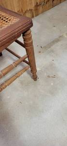 lot 2007 image: Chair with Wicker seat 35x17.5x16