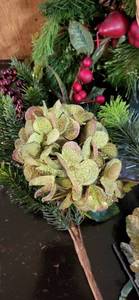lot 2015 image: Holiday faux floral decor