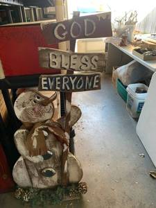 lot 3200 image: 4 foot wooden snowman