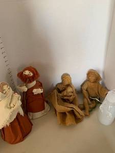 lot 3214 image: Christmas decor