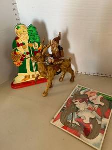 lot 3220 image: Christmas decor