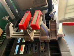 lot 3223 image: Zylizz vise