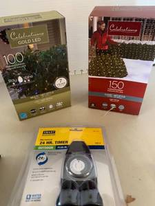 lot 3242 image: Christmas lights NIB