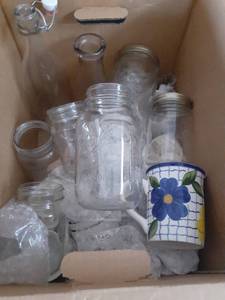 lot 3307 image: Box of jars, bottles and mugs
