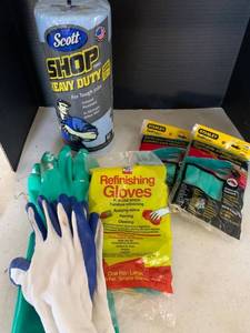 lot 3404 image: Solvent gloves work gloves and roll of shop towels