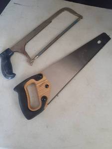 lot 3434 image: 2 Handsaws. One is a Stanley