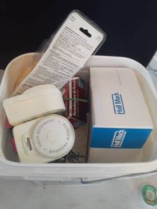 lot 3437 image: More miscellaneous electrical items
