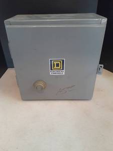 lot 3442 image: Electrical box