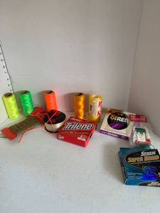 lot 4004 image: Fishing line and string