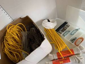 lot 4048 image: Rope, net and clamps