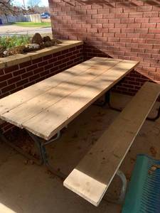 lot 4509 image: Picnic table 72 x 27