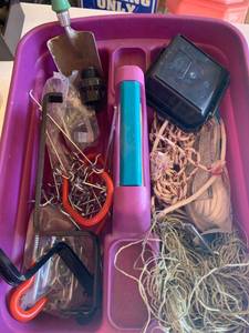 lot 5006 image: Rope, netting, brackets, hooks and more
