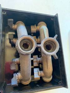 lot 5010 image: Brass faucet adapters