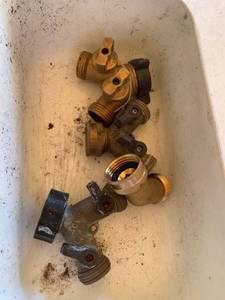 lot 5011 image: Brass faucet adapters