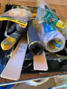 lot 5013 image: Painting supplies