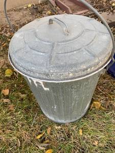 lot 5106 image: Ash bucket