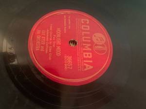lot 1516 image: Box of various 78rpm records