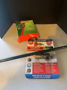 lot 3512 image: Coleman 8ft extension hose Coleman lighting pole and a gas meter