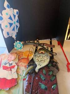 lot 3521 image: Christmas decor