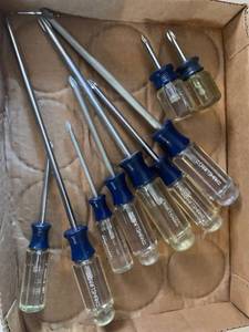 lot 3542 image: Craftsman screwdriver set